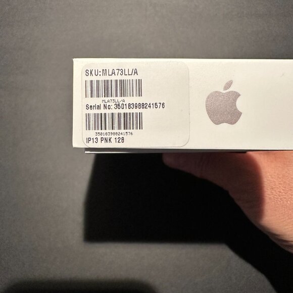 Pink Iphone 13 128GB - Picture 11 of 12